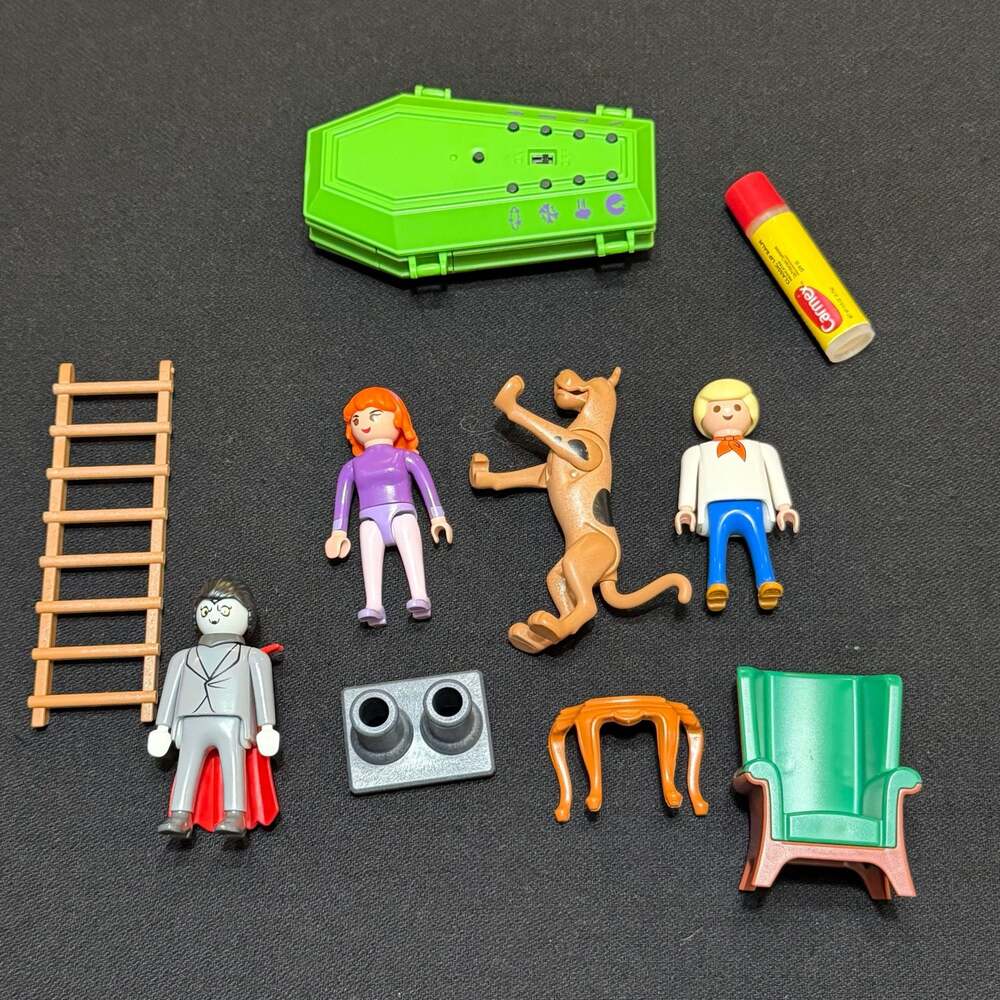 Playmobil Scooby-Doo Adventure in the Mystery Mansion Set 70361 Parts/Pieces